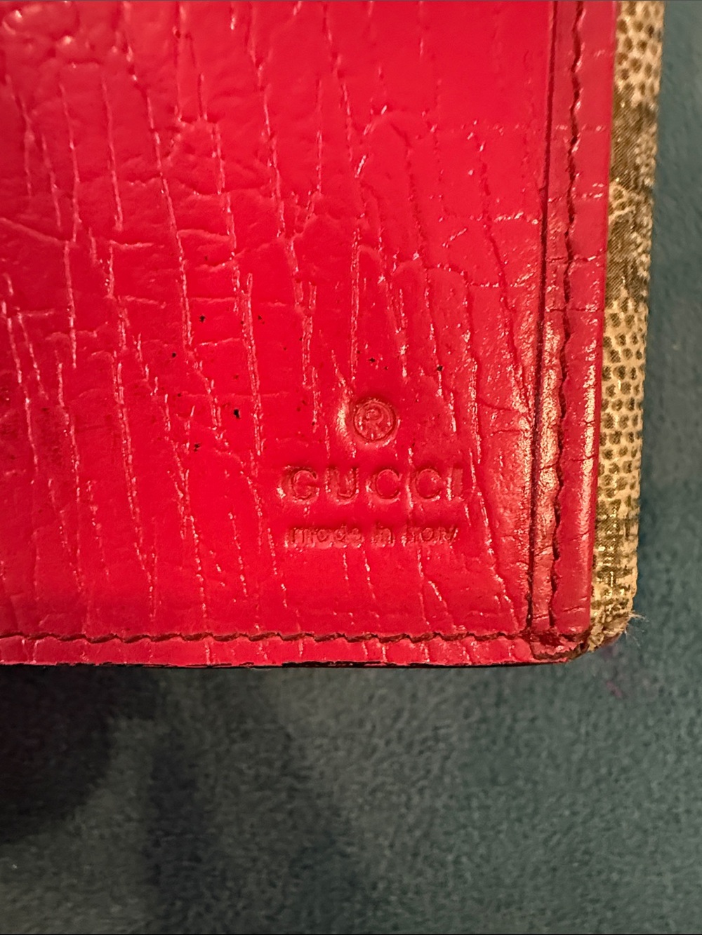 Gucci Beige GG Canvas Wallet with Pink Snap Tab - Picture 4 of 5